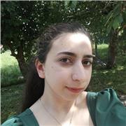 Studentessa di lettere moderne, offre lezioni di letteratura italiana, grammatica italiana, storia e storia dell'arte